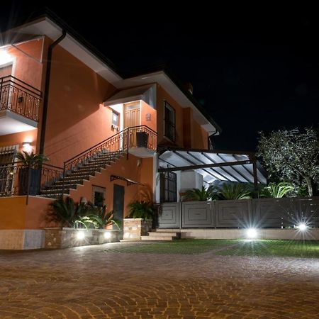 H2O Bed and Breakfast Sirmione Buitenkant foto