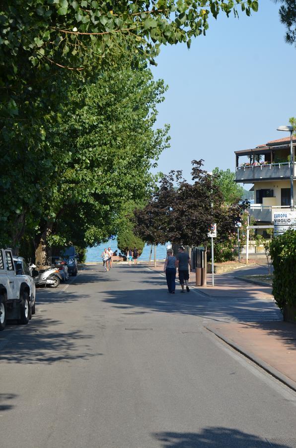 H2O Bed and Breakfast Sirmione Buitenkant foto