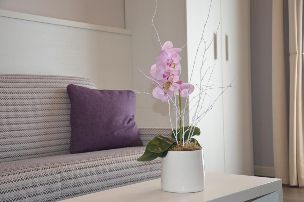H2O Bed and Breakfast Sirmione Buitenkant foto