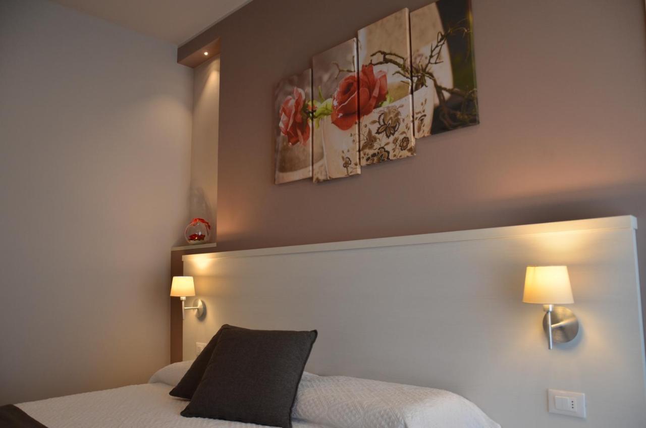 H2O Bed and Breakfast Sirmione Buitenkant foto