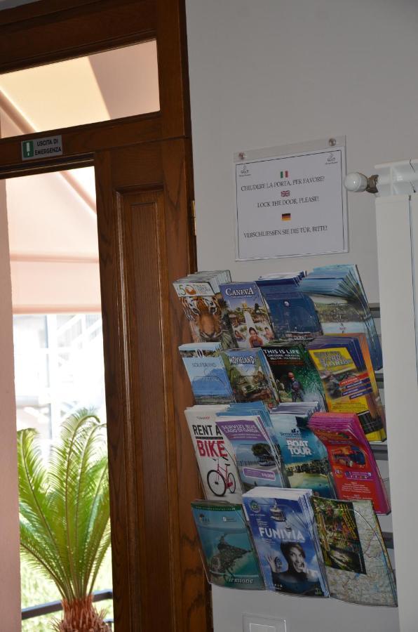 H2O Bed and Breakfast Sirmione Buitenkant foto